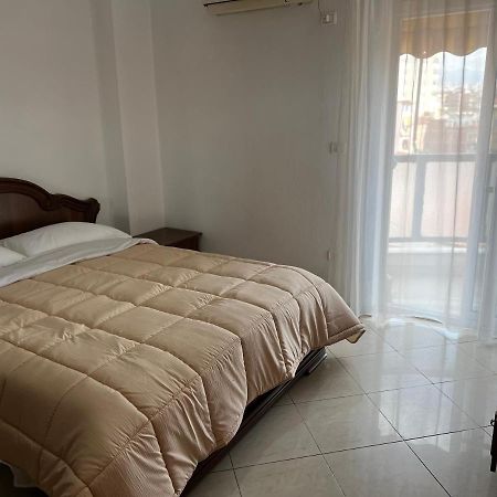 City Central Apartment 2 ติรานา ภายนอก รูปภาพ