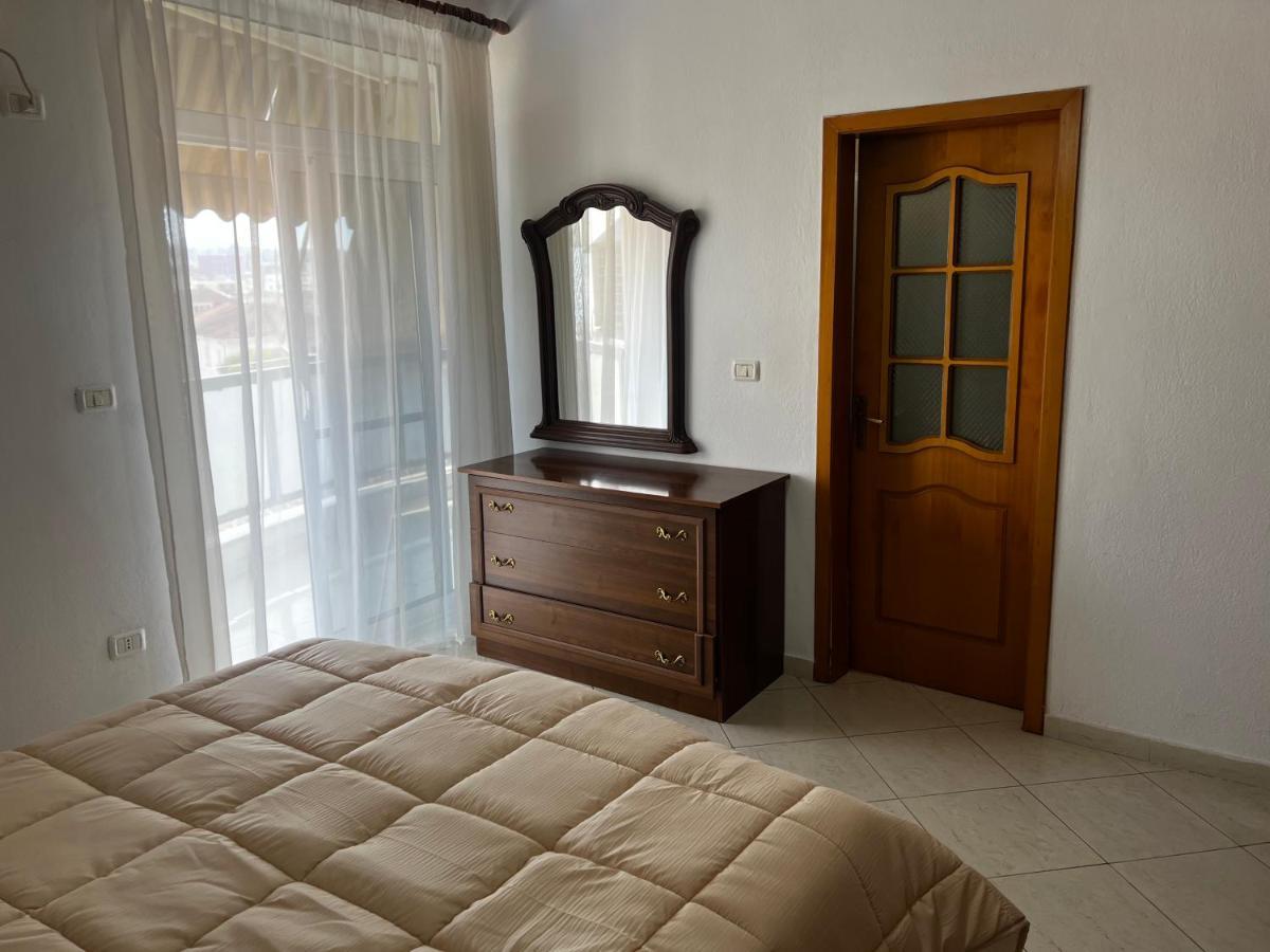 City Central Apartment 2 ติรานา ภายนอก รูปภาพ